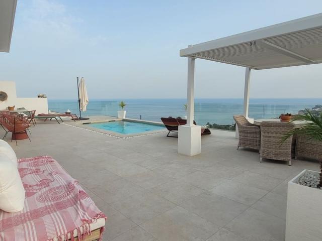 Villa for rent in Almuñécar, Granada