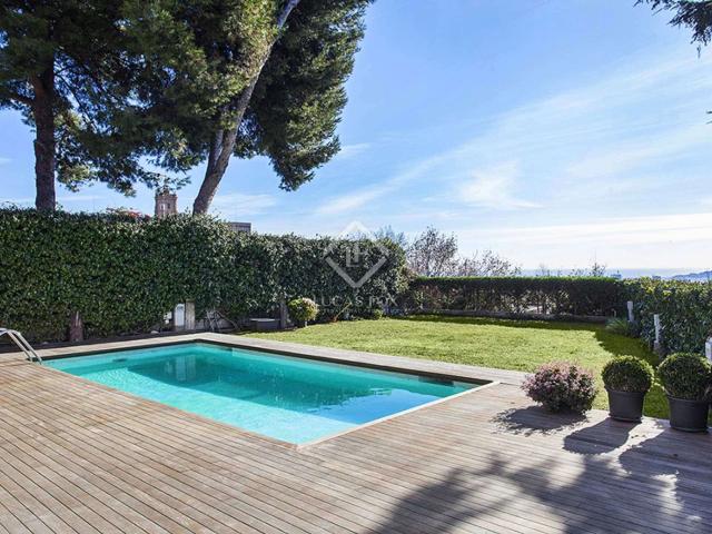 Villa for rent in Barcelona city, Barcelona