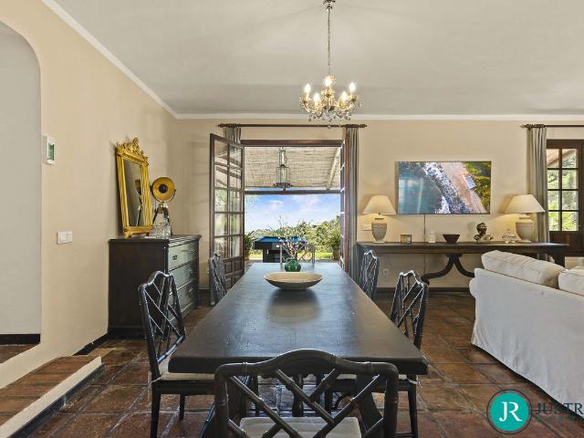 Villa For Rent in Benahavís, Benahavís