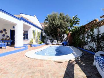 Villa For Rent in Benalmádena, Benalmádena