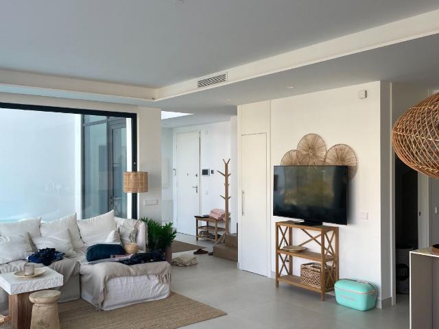 Villa For Rent in Benalmádena, Benalmádena