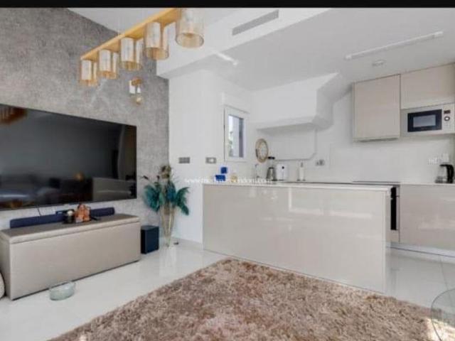 Villa for rent in Benijófar, Alicante