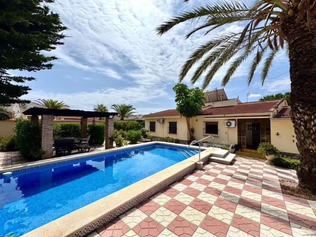 Villa for rent in Ciudad Quesada, Rojales, Alicante