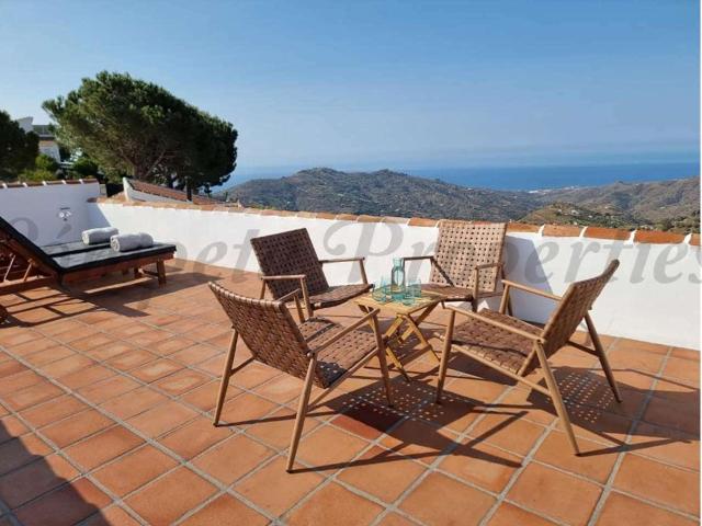 Villa for rent in Cómpeta, Málaga