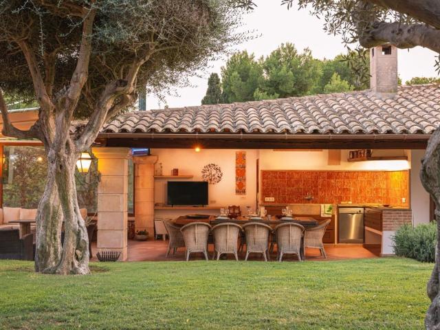 Villa for rent in Costa de los Pinos, Son Servera, Mallorca