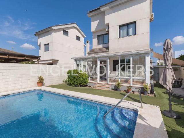 Villa for rent in Daimús, Valencia