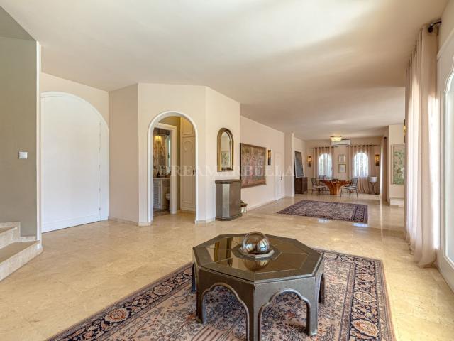 Villa for rent in El Paraiso, Estepona, Málaga