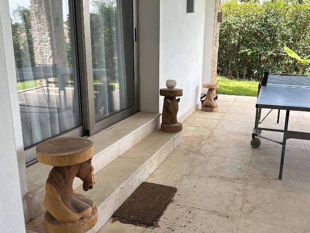 Villa for rent in El Paraiso, Estepona, Málaga