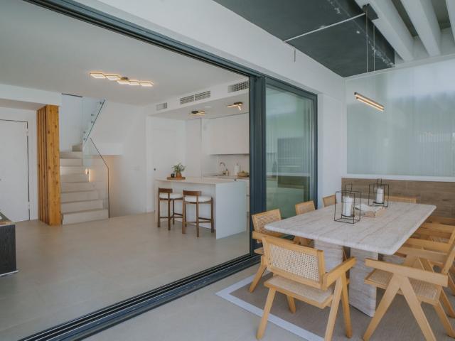 Villa For Rent in Estepona, Estepona