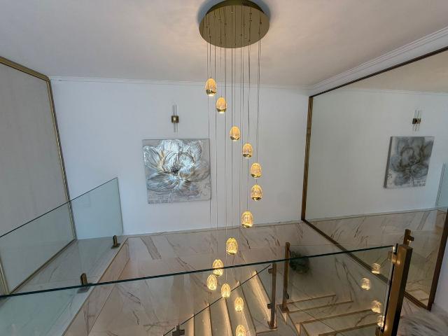 Villa For Rent in Estepona, Estepona