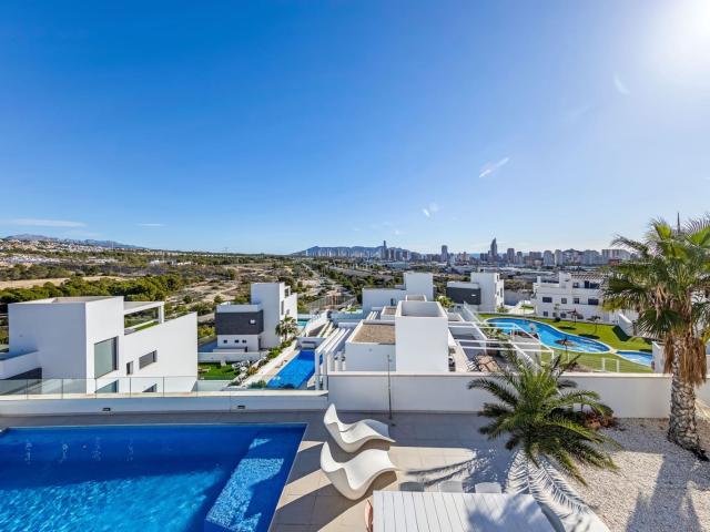 Villa for rent in Finestrat, Alicante