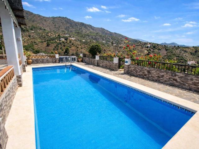 Villa for rent in Frigiliana, Málaga
