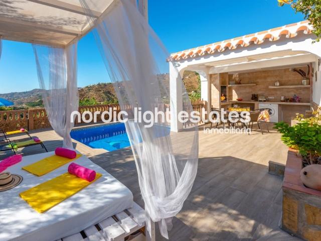 Villa for rent in Frigiliana, Málaga