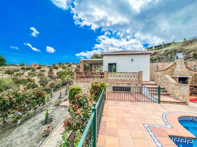 Villa for rent in Frigiliana, Málaga