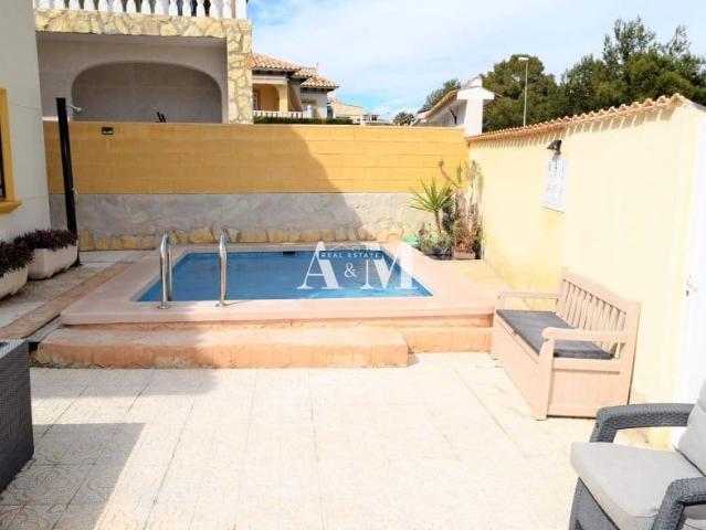 Villa for rent in La Zenia, Orihuela, Alicante