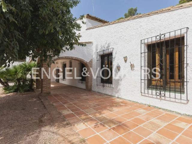 Villa for rent in La Cañada, Paterna, Valencia