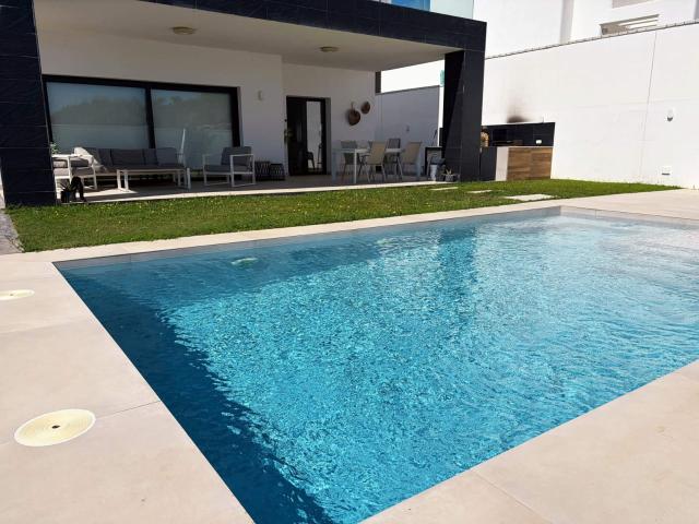 Villa for rent in La Línea de la Concepción, Cádiz