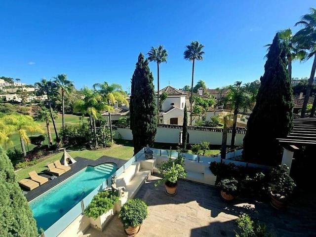 Villa for rent in La Quinta, Benahavís, Málaga