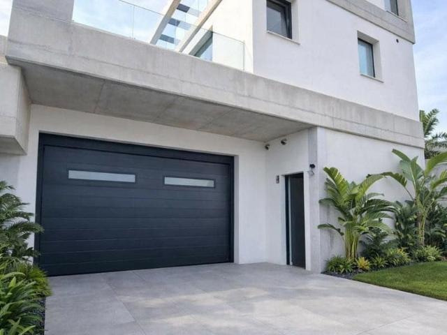Villa for rent in Los Naranjos, Marbella, Málaga