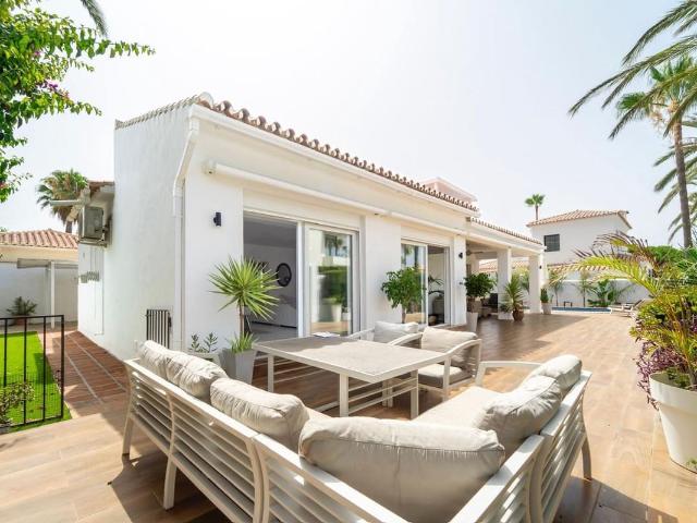 Villa for rent in Marbesa, Marbella, Málaga