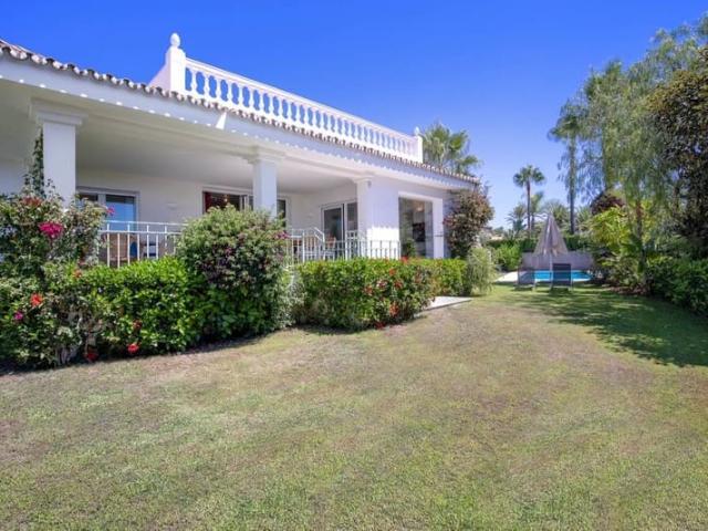 Villa for rent in Marbesa, Marbella, Málaga
