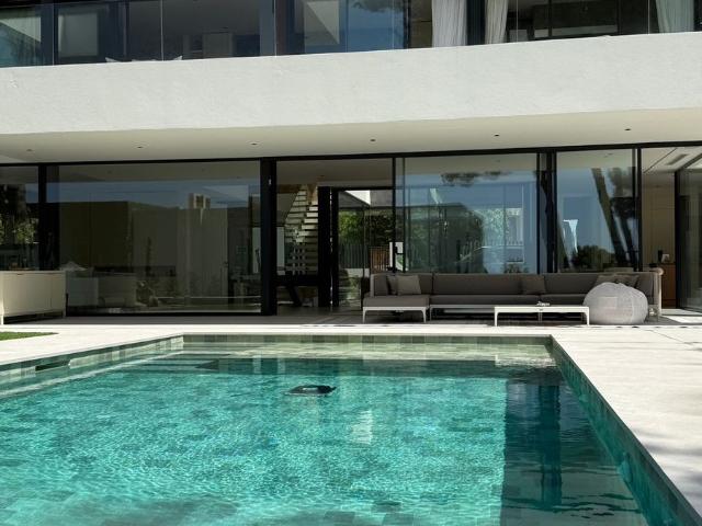 Villa For Rent in Milla De Oro Sierra Blanca, Marbella