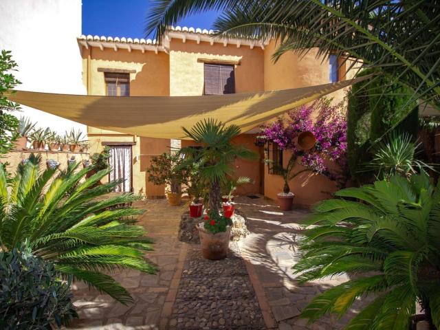 Villa for rent in Nigüelas, Granada