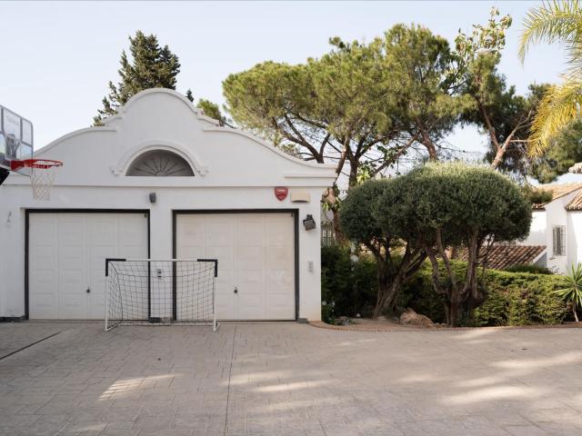 Villa for rent in Nueva Andalucia, Marbella, Málaga