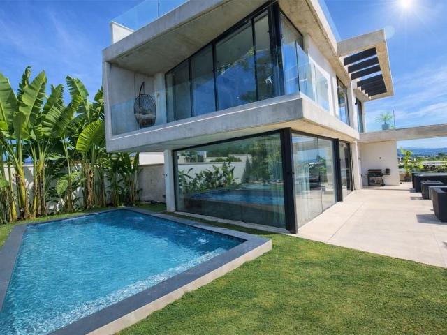 Villa for rent in Nueva Andalucia, Marbella, Málaga