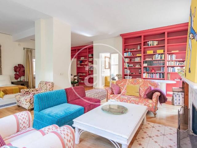 Villa for rent in Nueva España, Madrid city, Madrid