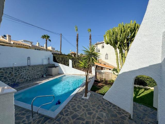 Villa for rent in Orihuela Costa, Orihuela, Alicante