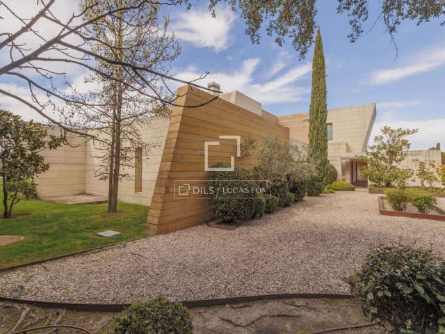 Villa for rent in Pozuelo de Alarcón, Madrid