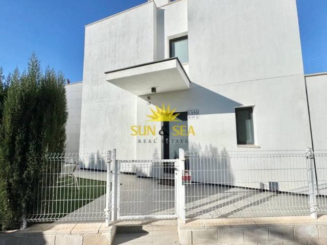 Villa for rent in Punta Prima, Torrevieja, Alicante
