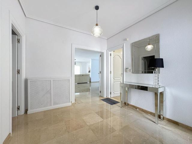 Villa for rent in Pueblo Urbanizaciones, Alfaz del Pi / L'Alfàs del Pi, Alicante