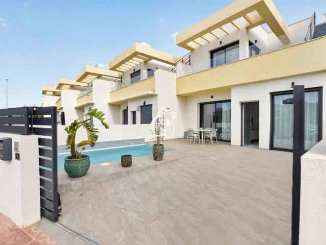 Villa for rent in Rojales, Alicante