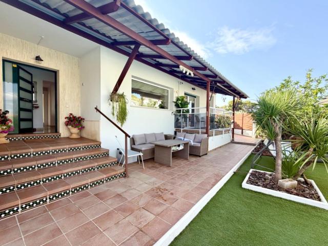 Villa for rent in Sant Pere de Ribes, Barcelona