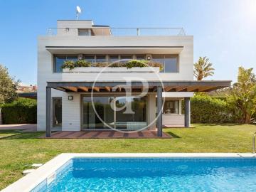 Villa for rent in Sant Vicenç de Montalt, Barcelona