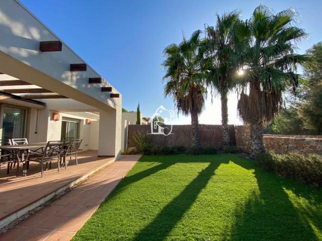Villa for rent in San Miguel de Salinas, Alicante