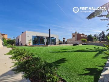 Villa for rent in Son Sardina, Palma de Mallorca, Mallorca