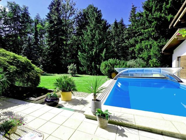 Familienparadies Großer Garten Pool