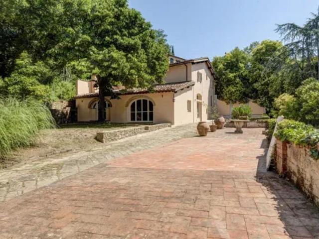 VILLA GROTTINO