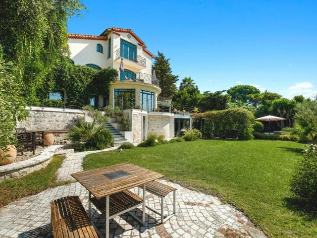 Villa Historique Rénovée avec Vue Panoramique – Saint Jean C. 450m² Villefranche sur Mer