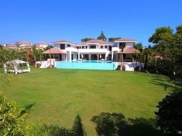 Villa impresionante en venta en Guadalmina Baja 1508m² Guadalmina