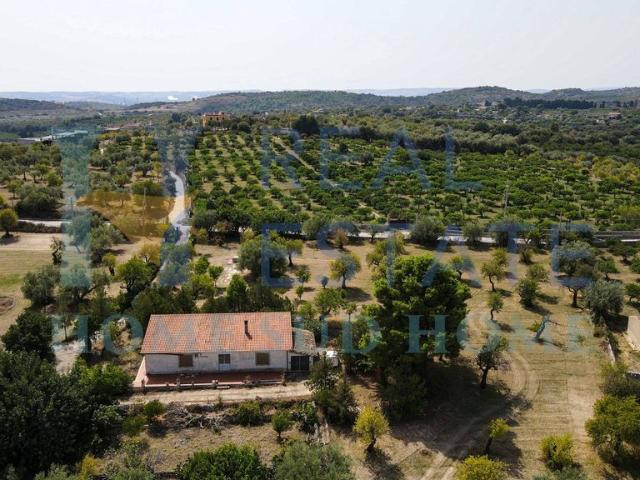 Villa in vendita Noto, Italia