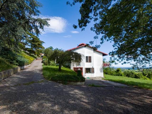 Villa in vendita a Cocconato AT