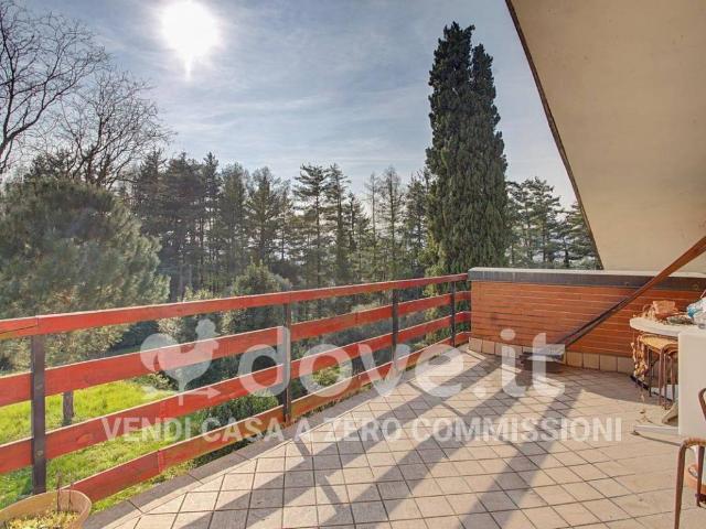 Villa in vendita a Cocquio Trevisago VA