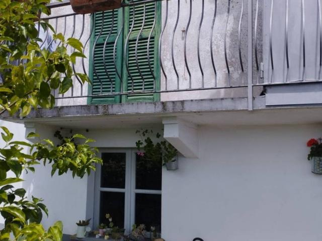 Villa in vendita a Cocquio Trevisago VA
