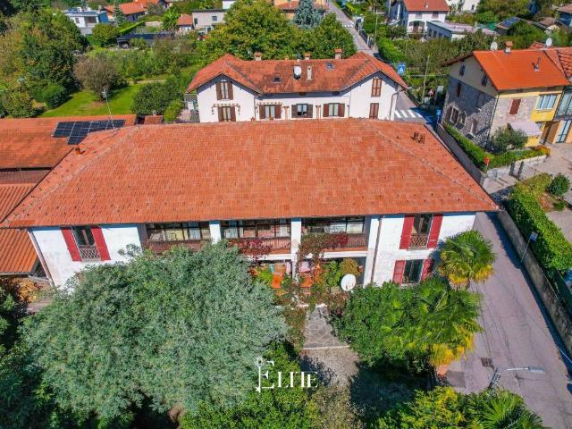 Villa in vendita a Cocquio Trevisago VA
