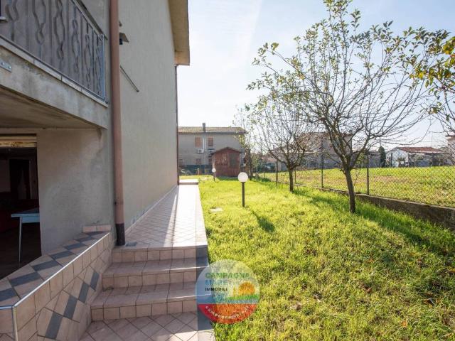 Villa in vendita a Codigoro FE