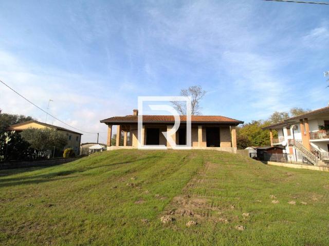 Villa in vendita a Codigoro FE
